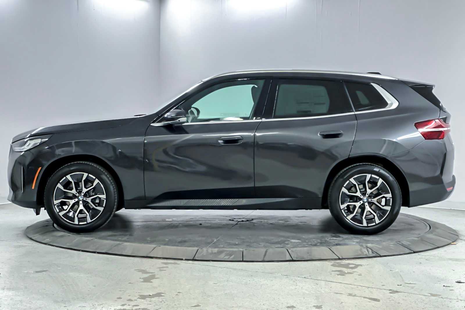 Thumbnail: 2025 BMW X3 - 5
