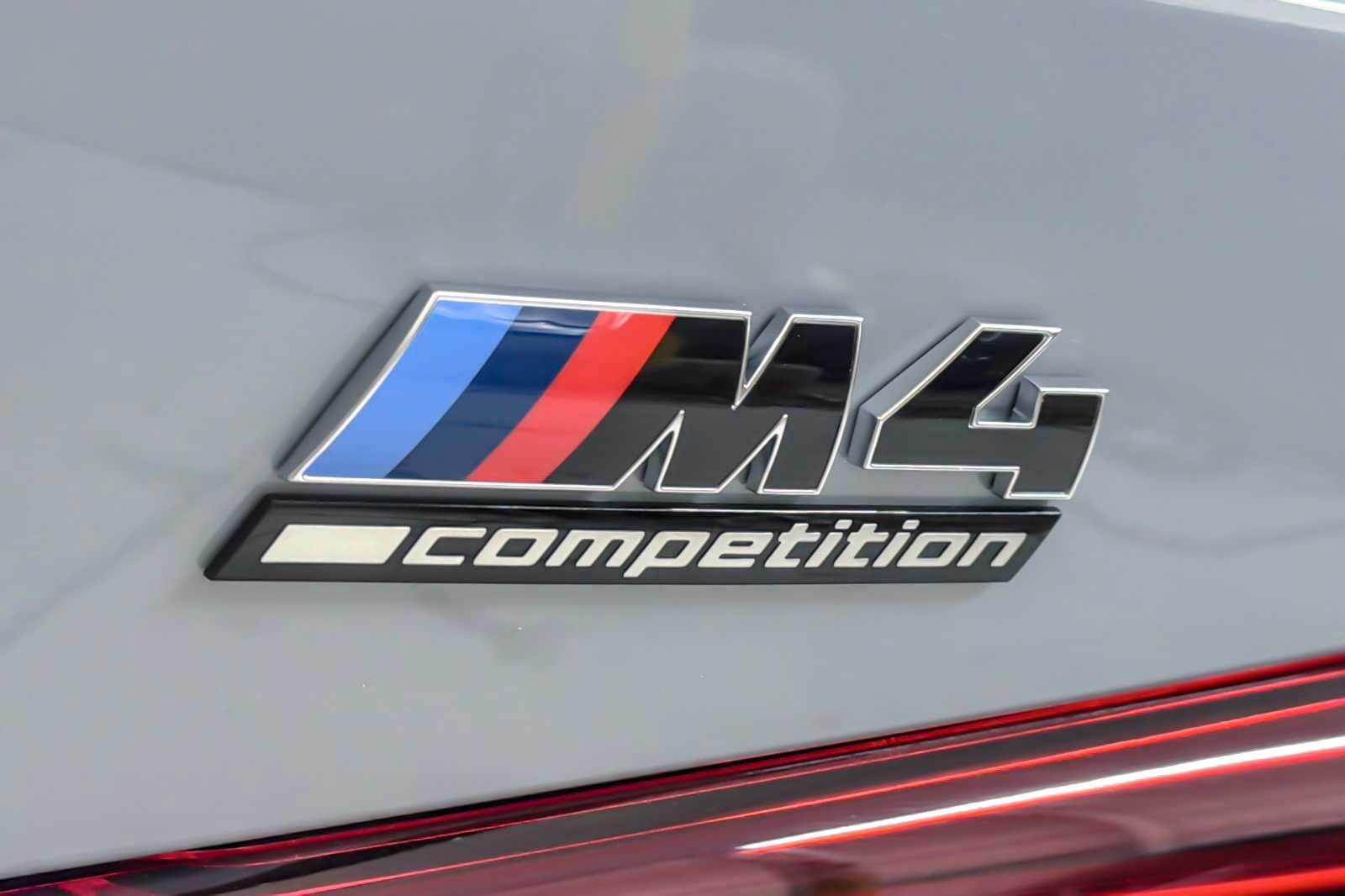 Thumbnail: 2026 BMW M4 - 25