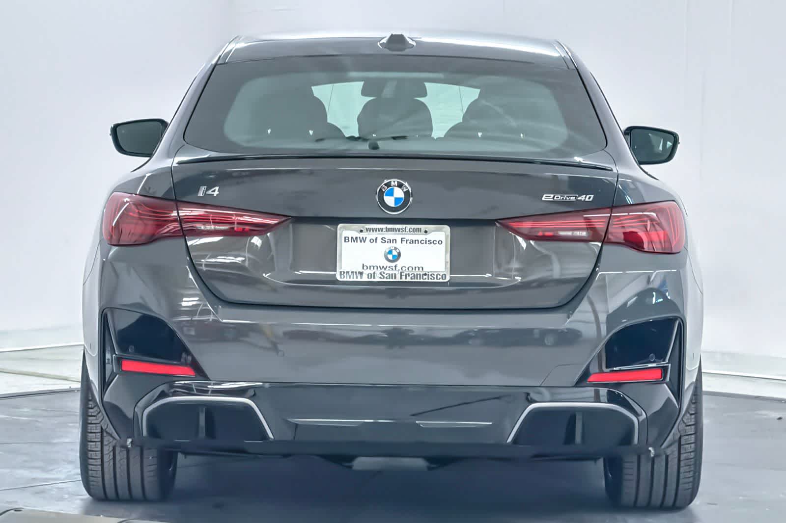 Thumbnail: 2026 BMW i4 - 7