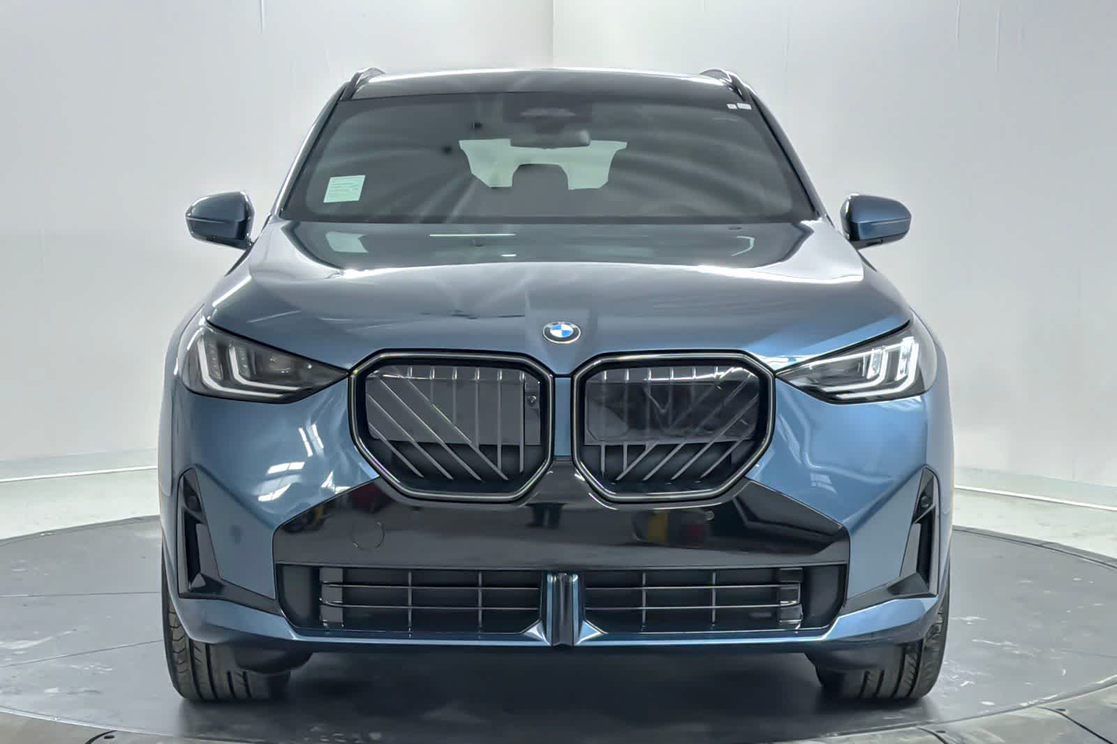 Thumbnail: 2026 BMW X3 - 10