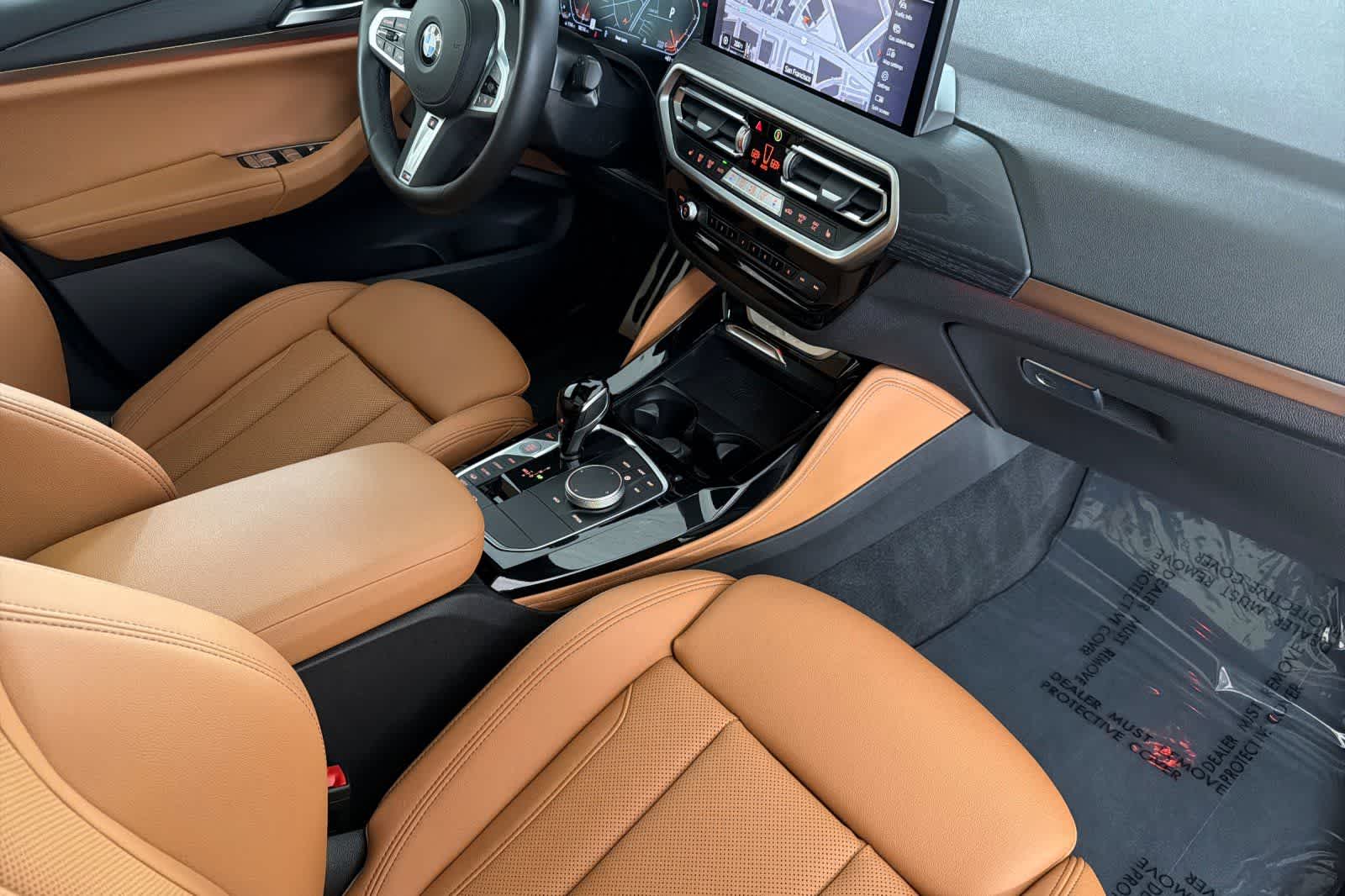 Thumbnail: 2023 BMW X4 - 16