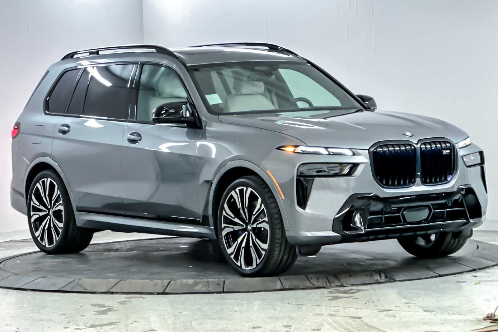 Thumbnail: 2026 BMW X7 - 9