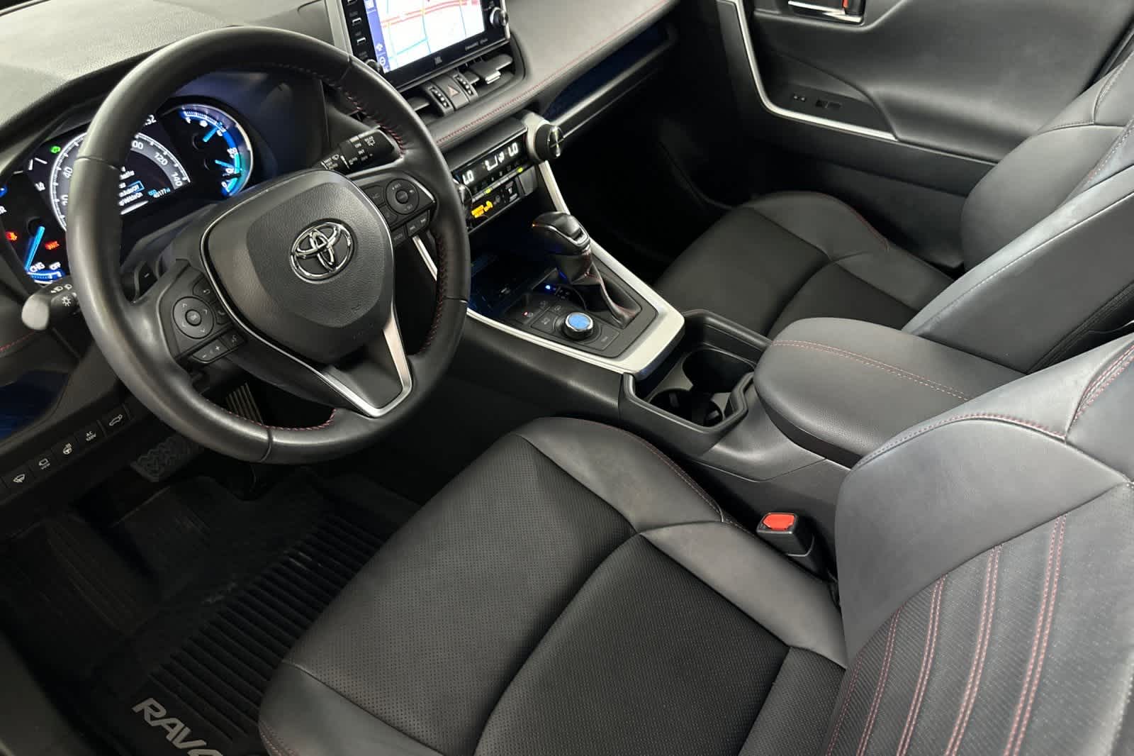 Thumbnail: 2021 Toyota RAV4 - 11