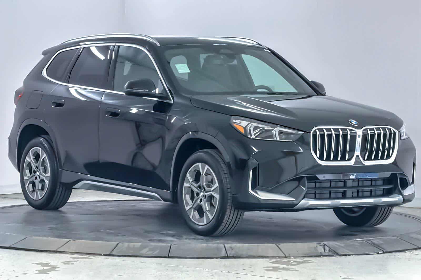 Thumbnail: 2026 BMW X1 - 9