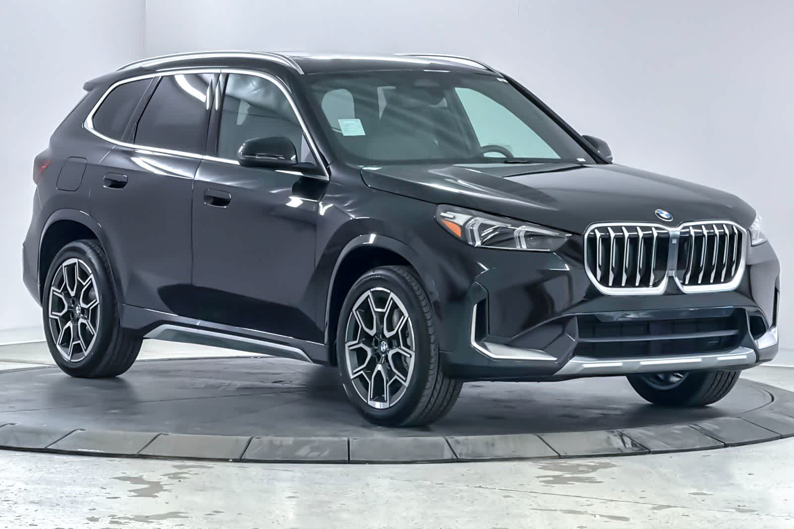 Thumbnail: 2026 BMW X1 - 9