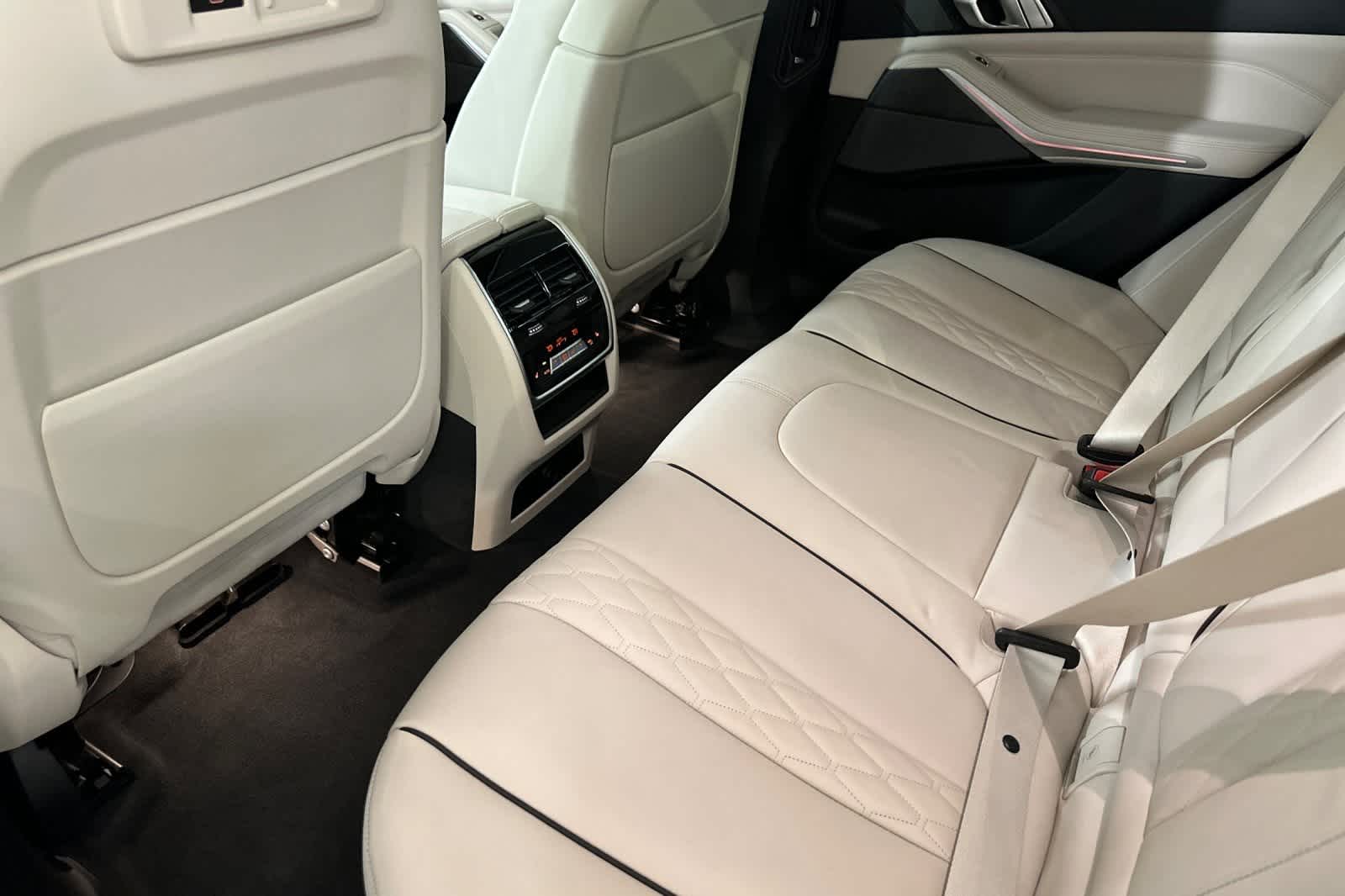 Thumbnail: 2022 BMW X5 - 4
