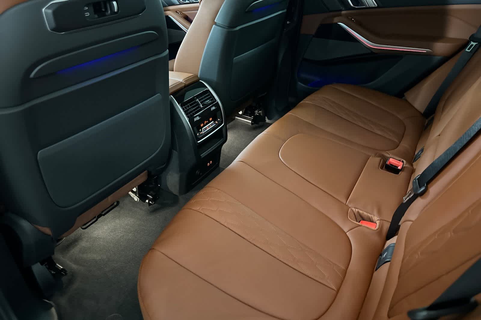 Thumbnail: 2026 BMW X5 - 4