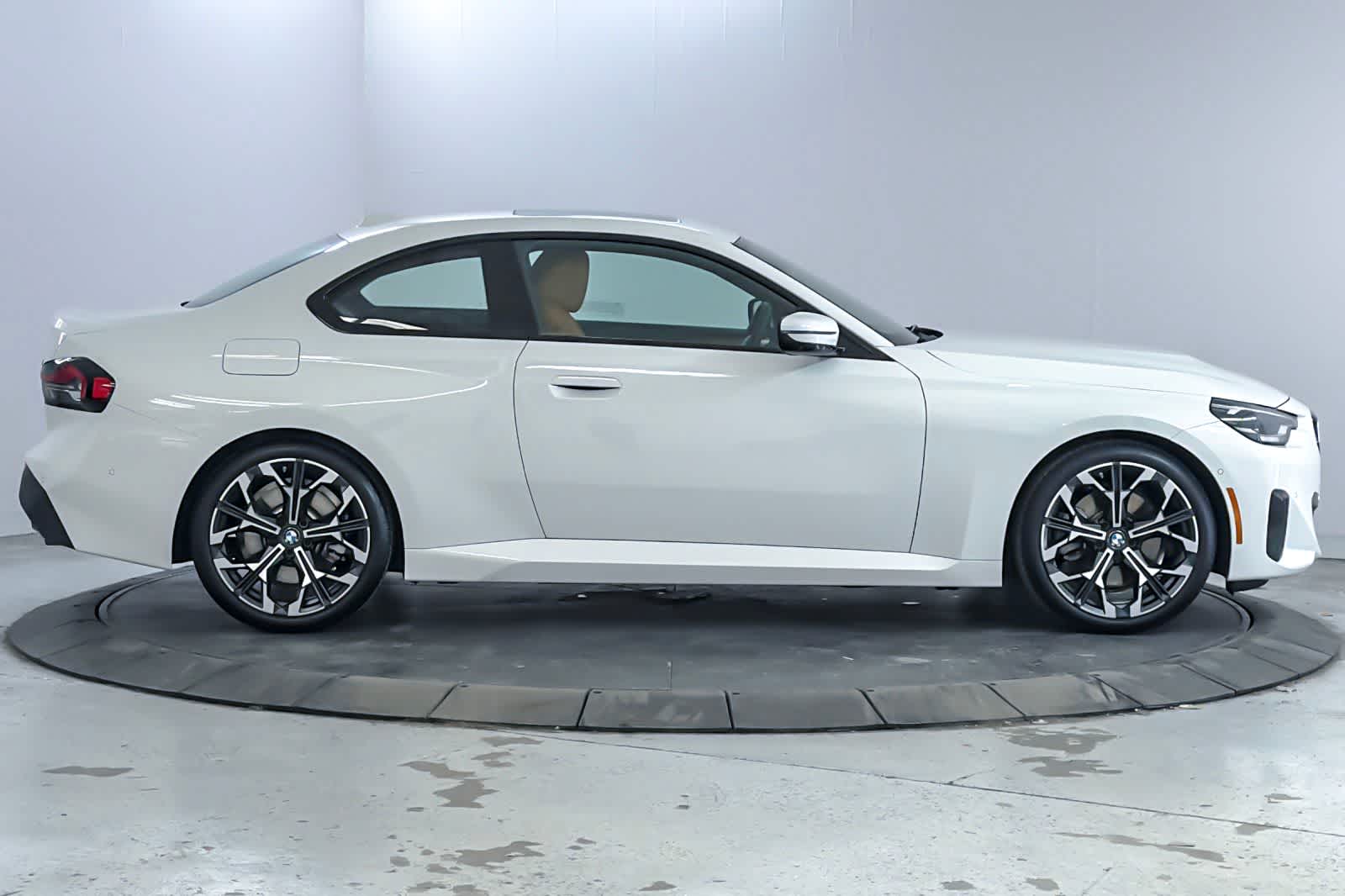 Thumbnail: 2025 BMW 2 Series - 8