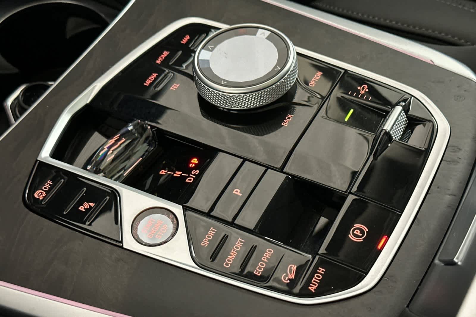 Thumbnail: 2026 BMW X7 - 22