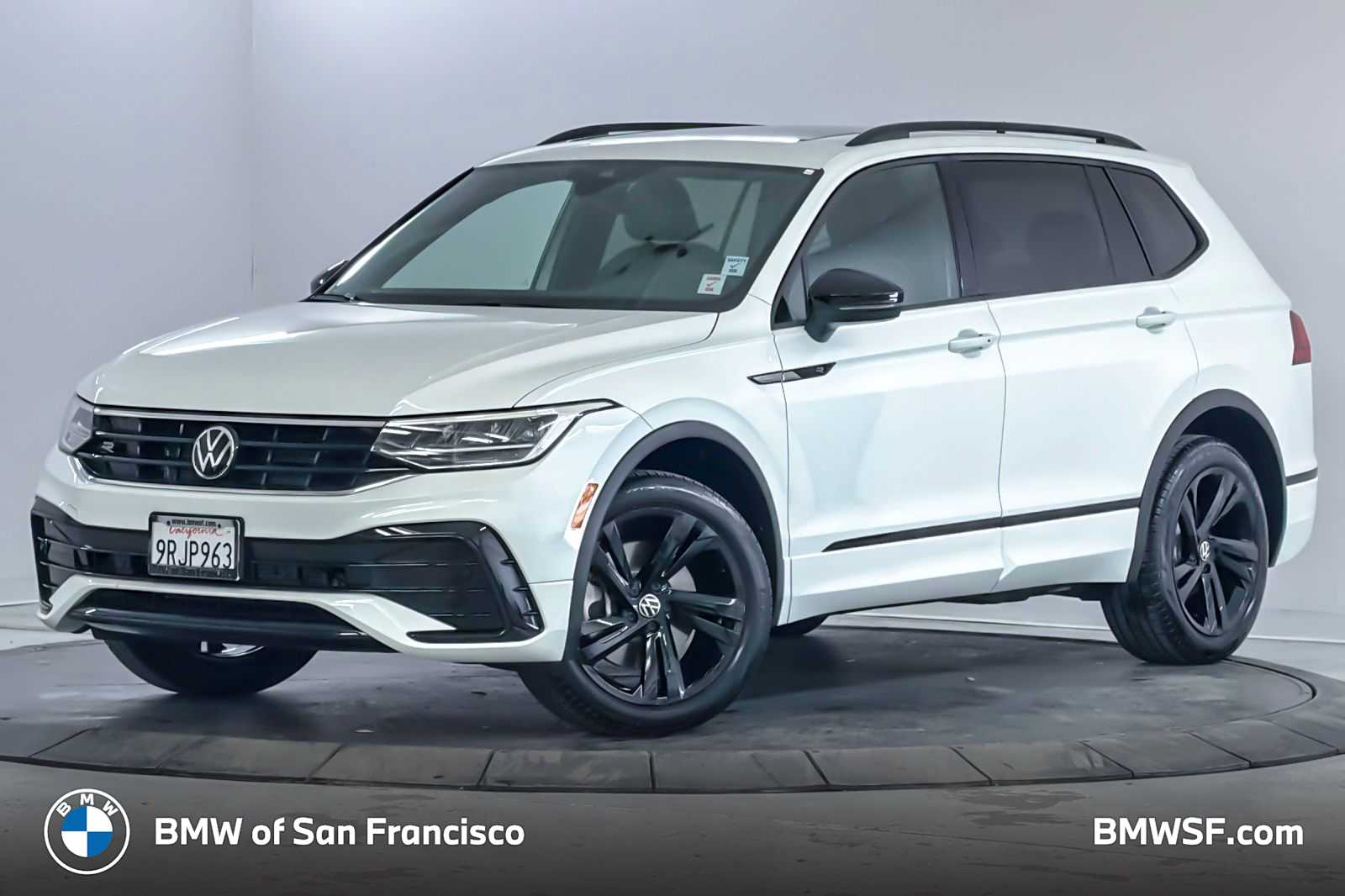 Thumbnail: 2024 Volkswagen Tiguan - 1