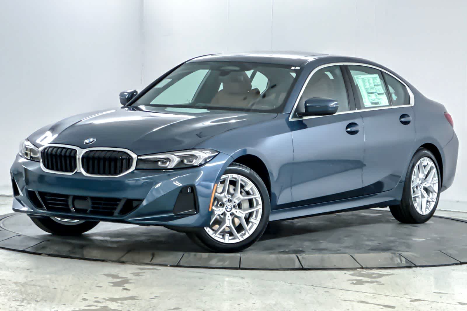 Thumbnail: 2026 BMW 3 Series - 1