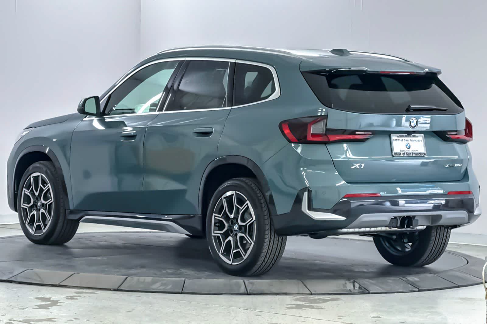 Thumbnail: 2026 BMW X1 - 6
