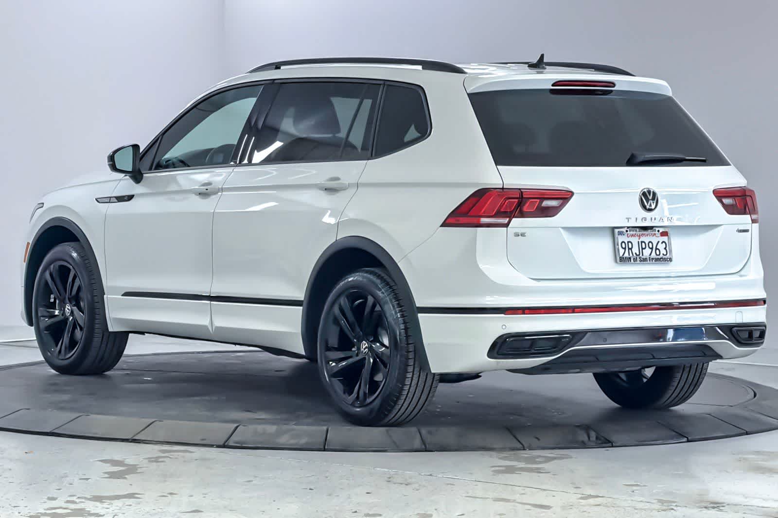 Thumbnail: 2024 Volkswagen Tiguan - 6