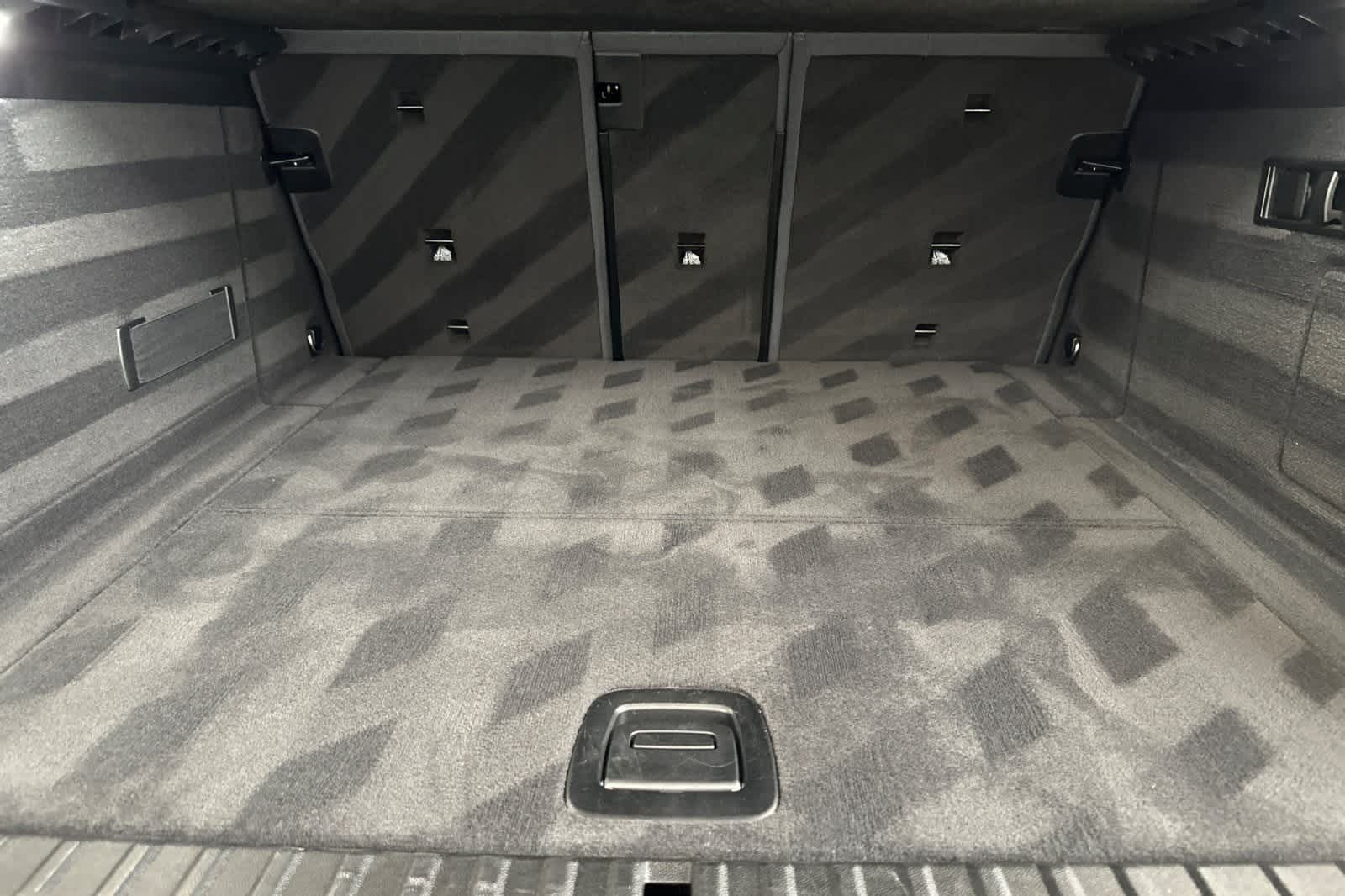 Thumbnail: 2023 BMW iX - 15