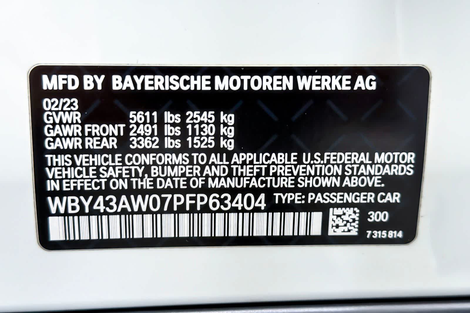 Thumbnail: 2023 BMW i4 - 28