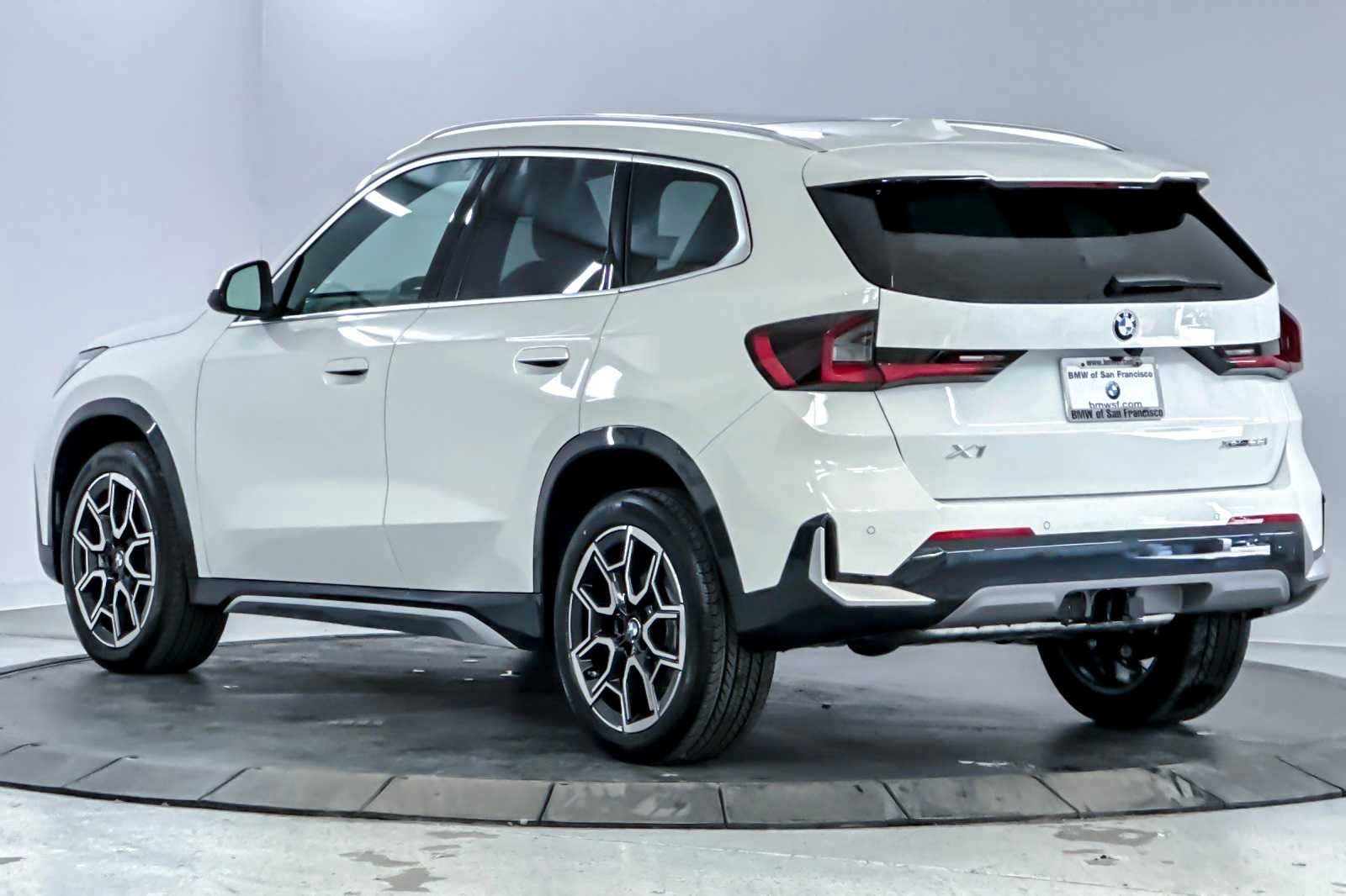 Thumbnail: 2025 BMW X1 - 6