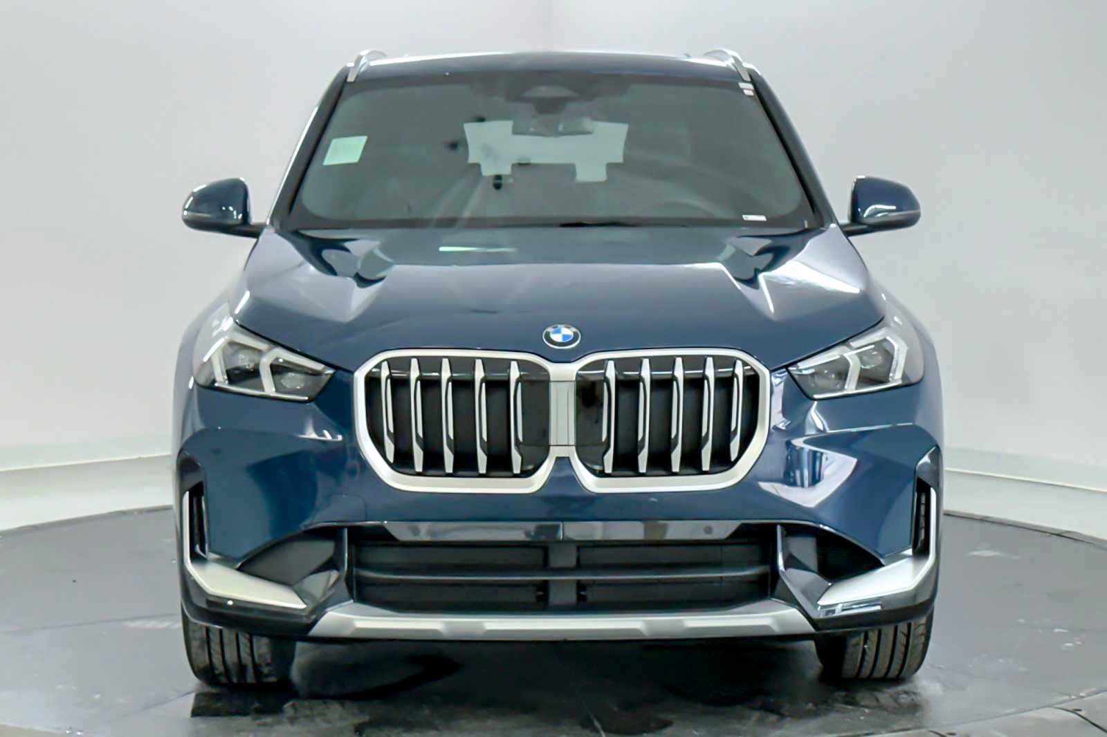 Thumbnail: 2026 BMW X1 - 10