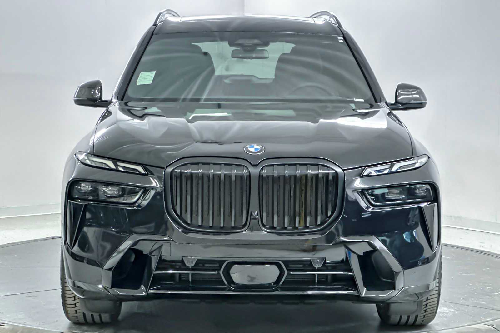 Thumbnail: 2026 BMW X7 - 10