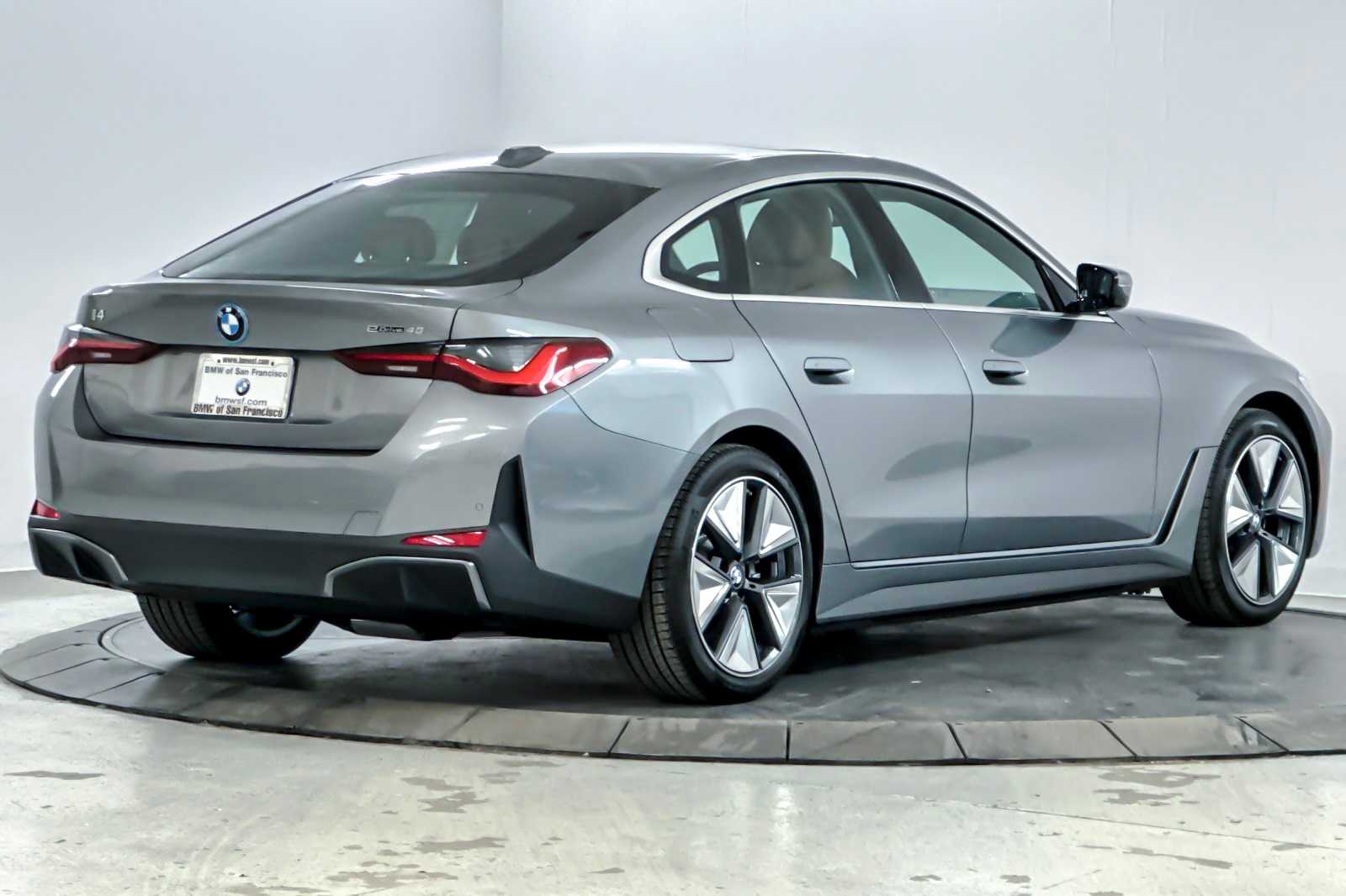 Thumbnail: 2025 BMW i4 - 2