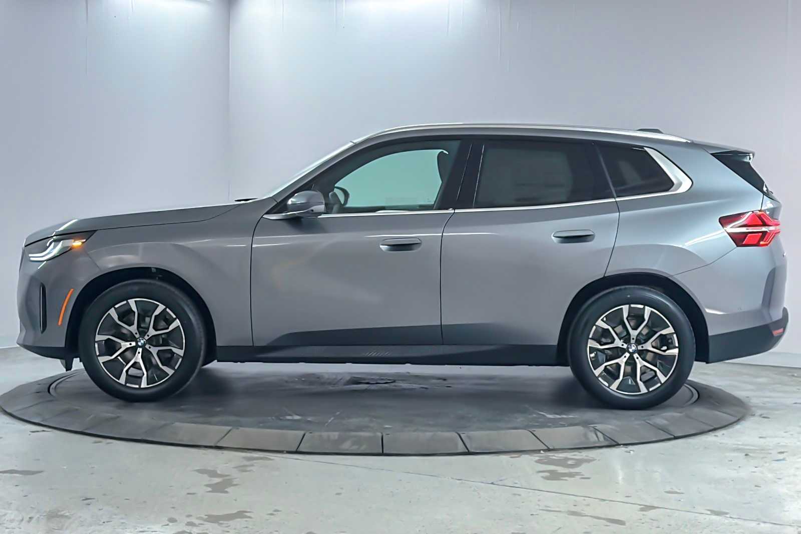 Thumbnail: 2026 BMW X3 - 5