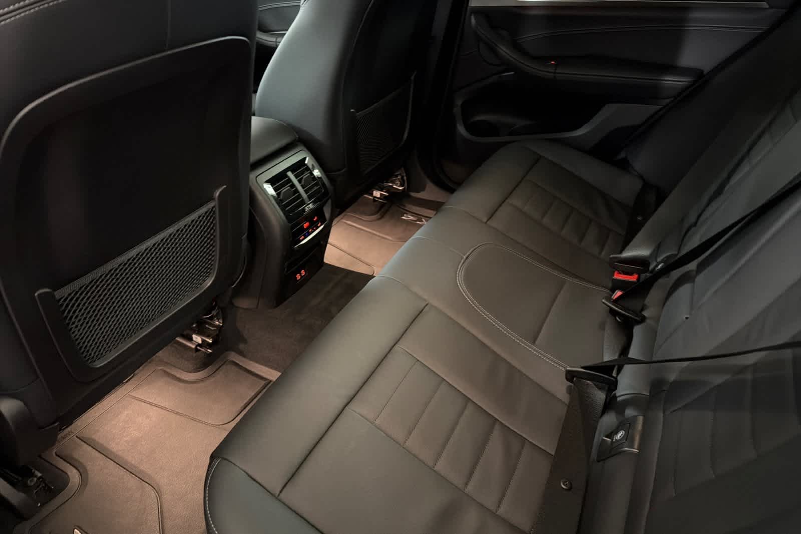 Thumbnail: 2023 BMW M4 - 4