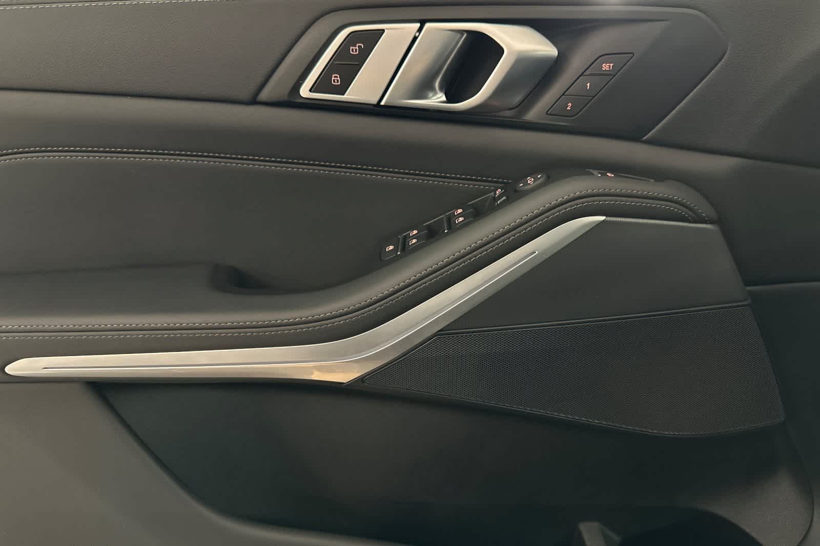 Thumbnail: 2023 BMW X5 - 12