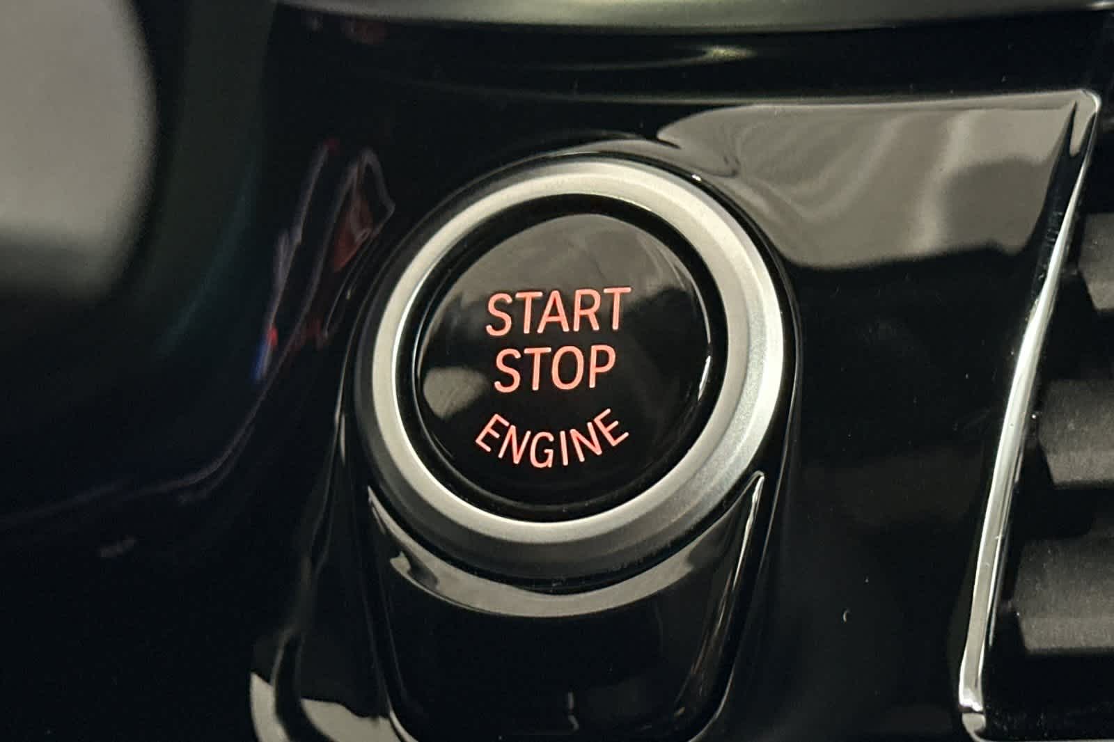 Thumbnail: 2023 BMW 5 Series - 22