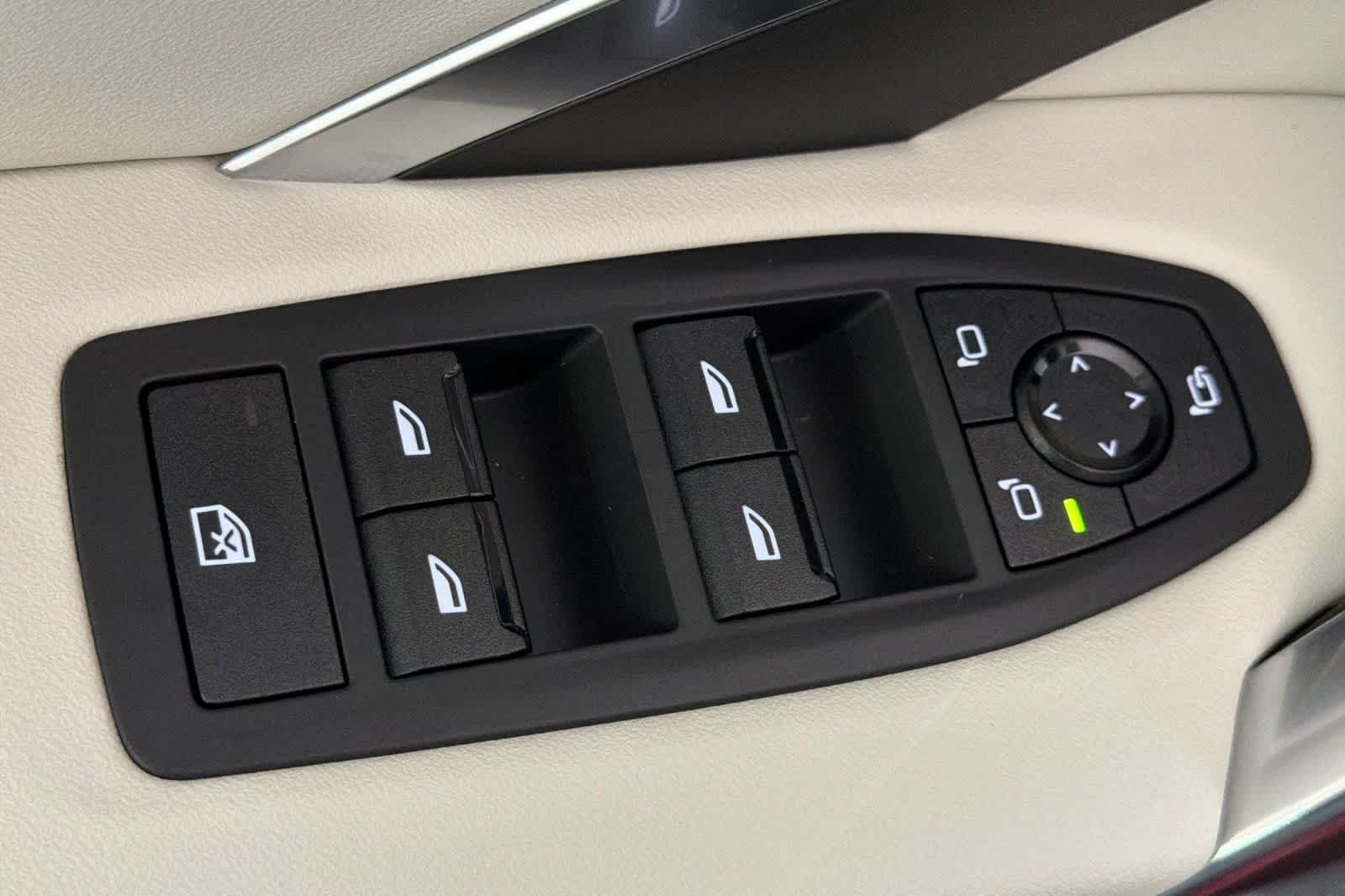 Thumbnail: 2026 BMW X1 - 13