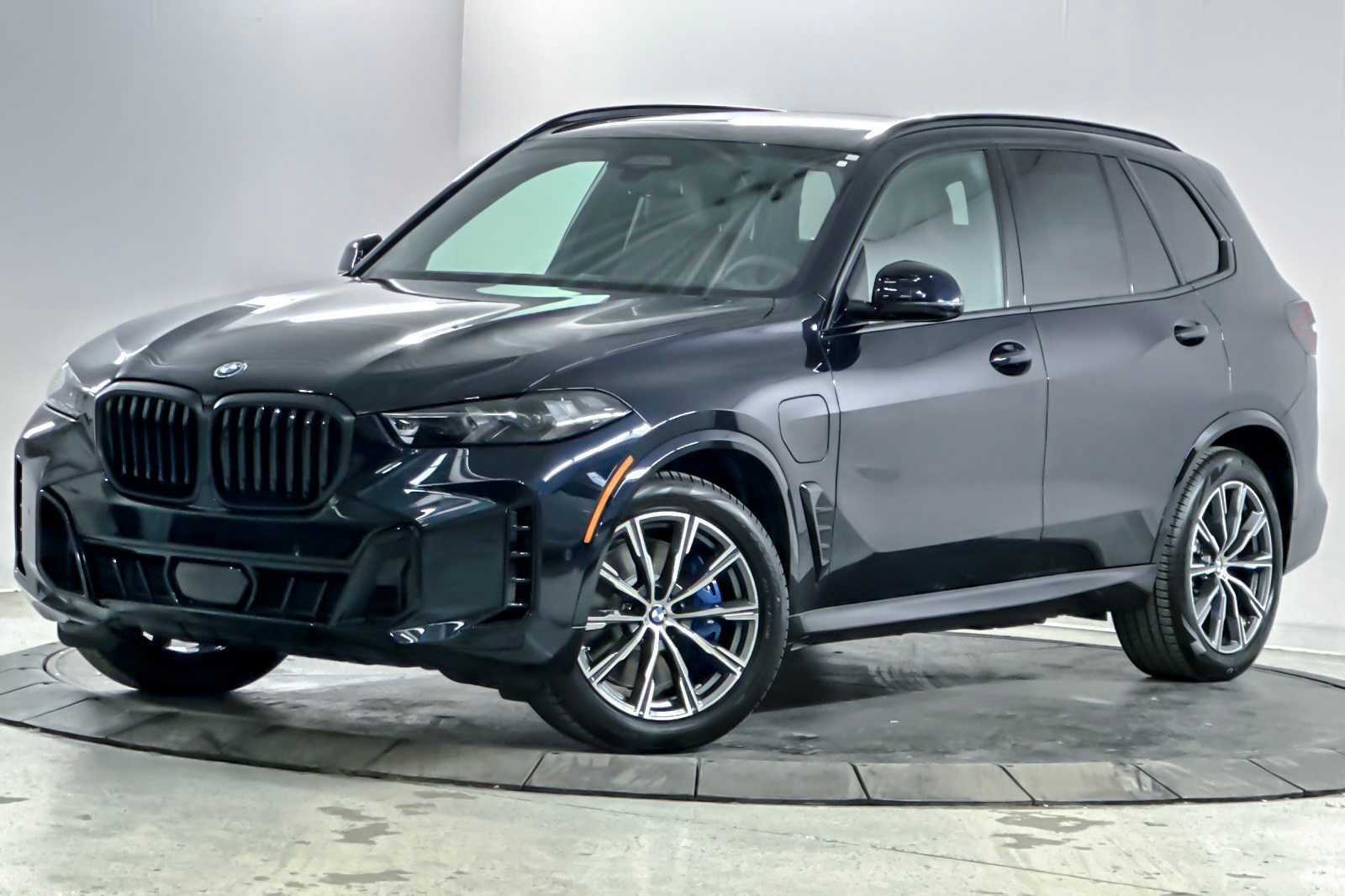 Thumbnail: 2026 BMW X5 - 1
