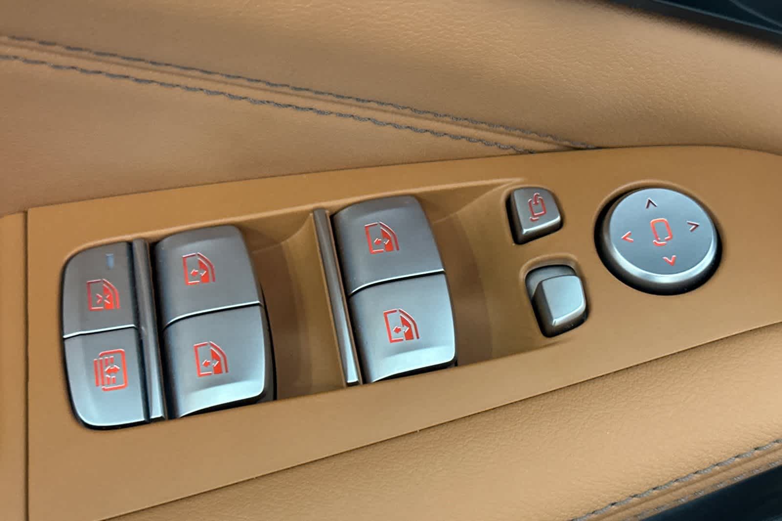 Thumbnail: 2024 BMW X7 - 13