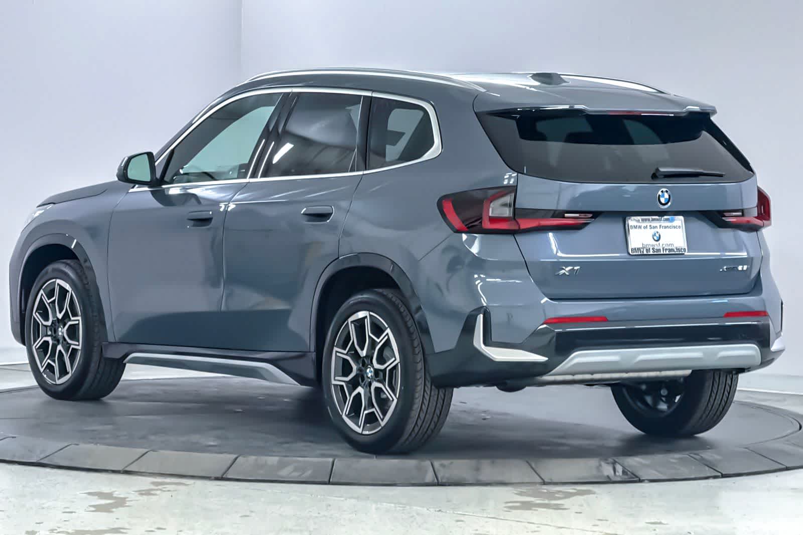 Thumbnail: 2026 BMW X1 - 6