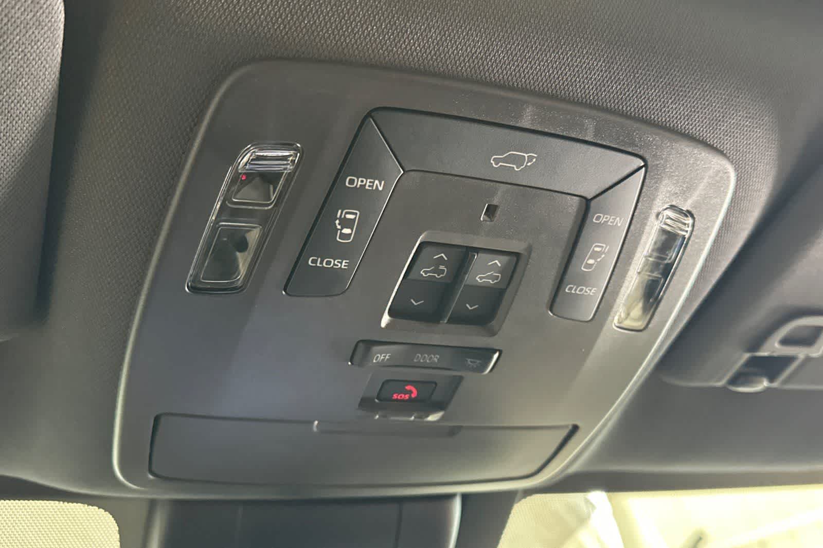 Thumbnail: 2024 Toyota Sienna - 29