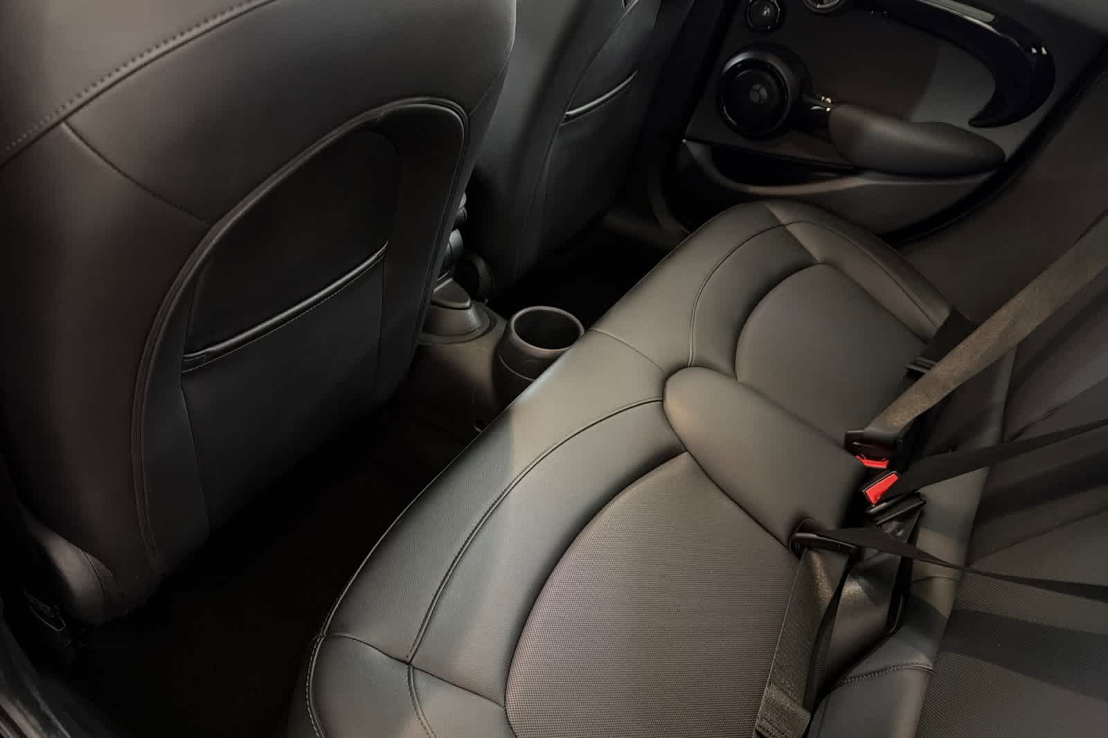 Thumbnail: 2021 MINI Cooper Hardtop - 4