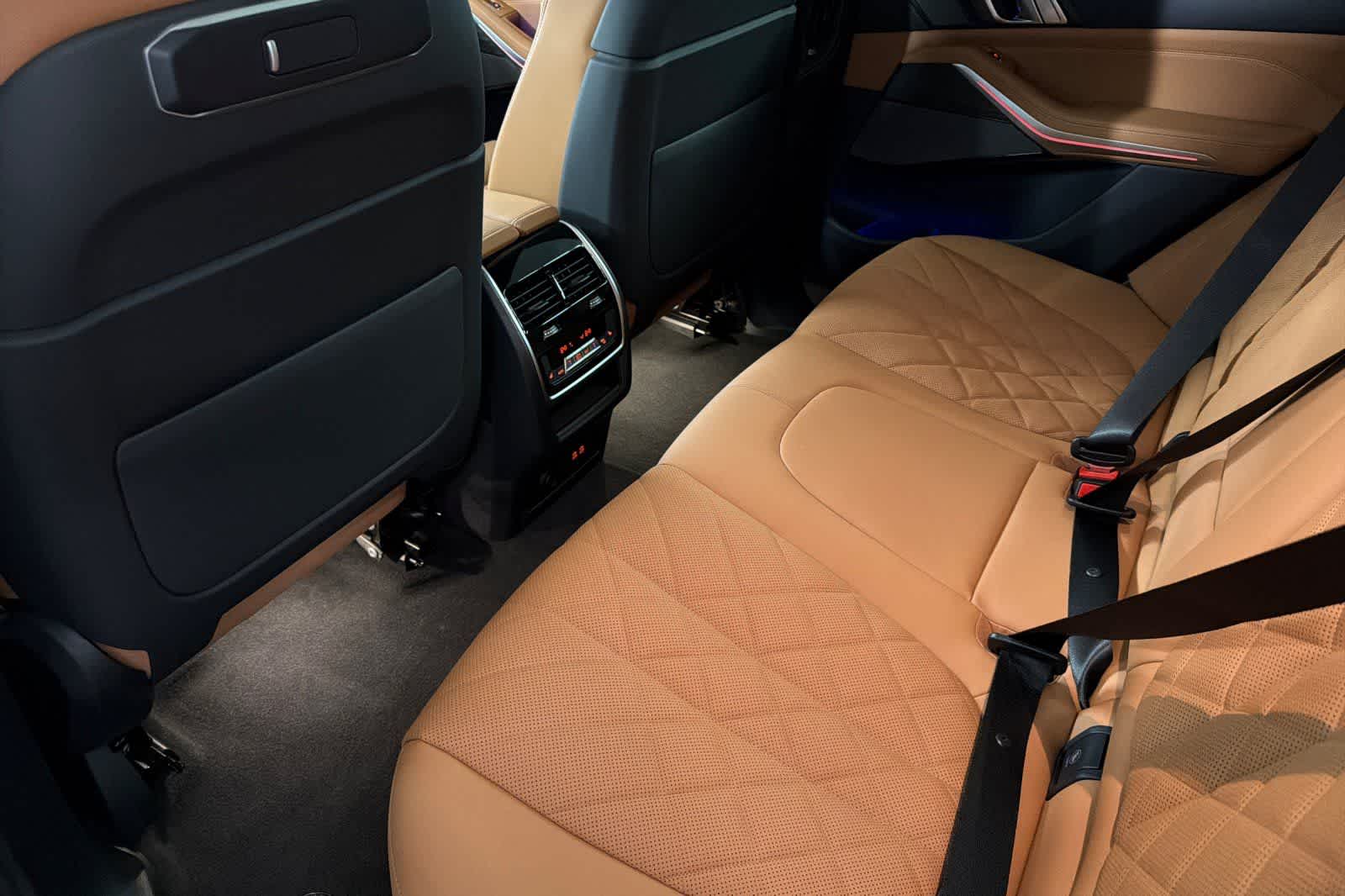 Thumbnail: 2026 BMW X5 - 4