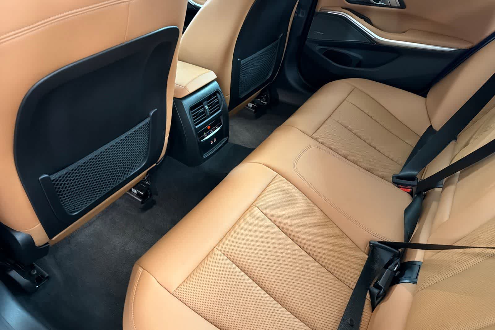 Thumbnail: 2023 BMW 3 Series - 4