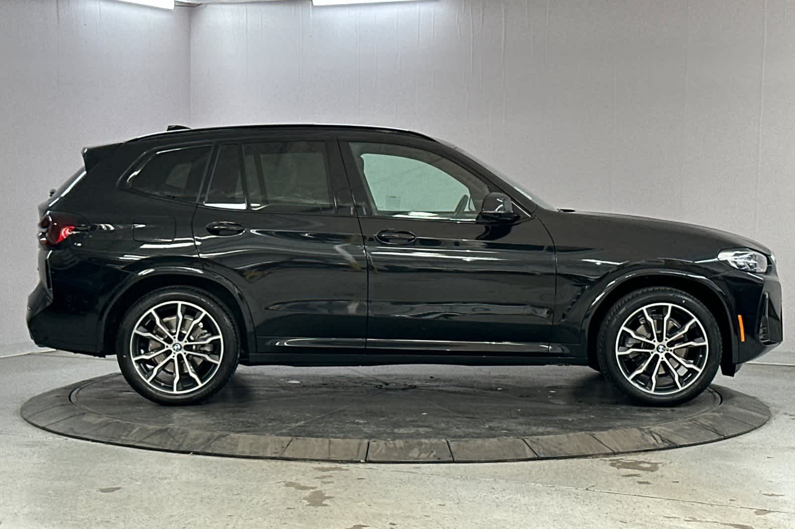 Thumbnail: 2022 BMW X3 - 8