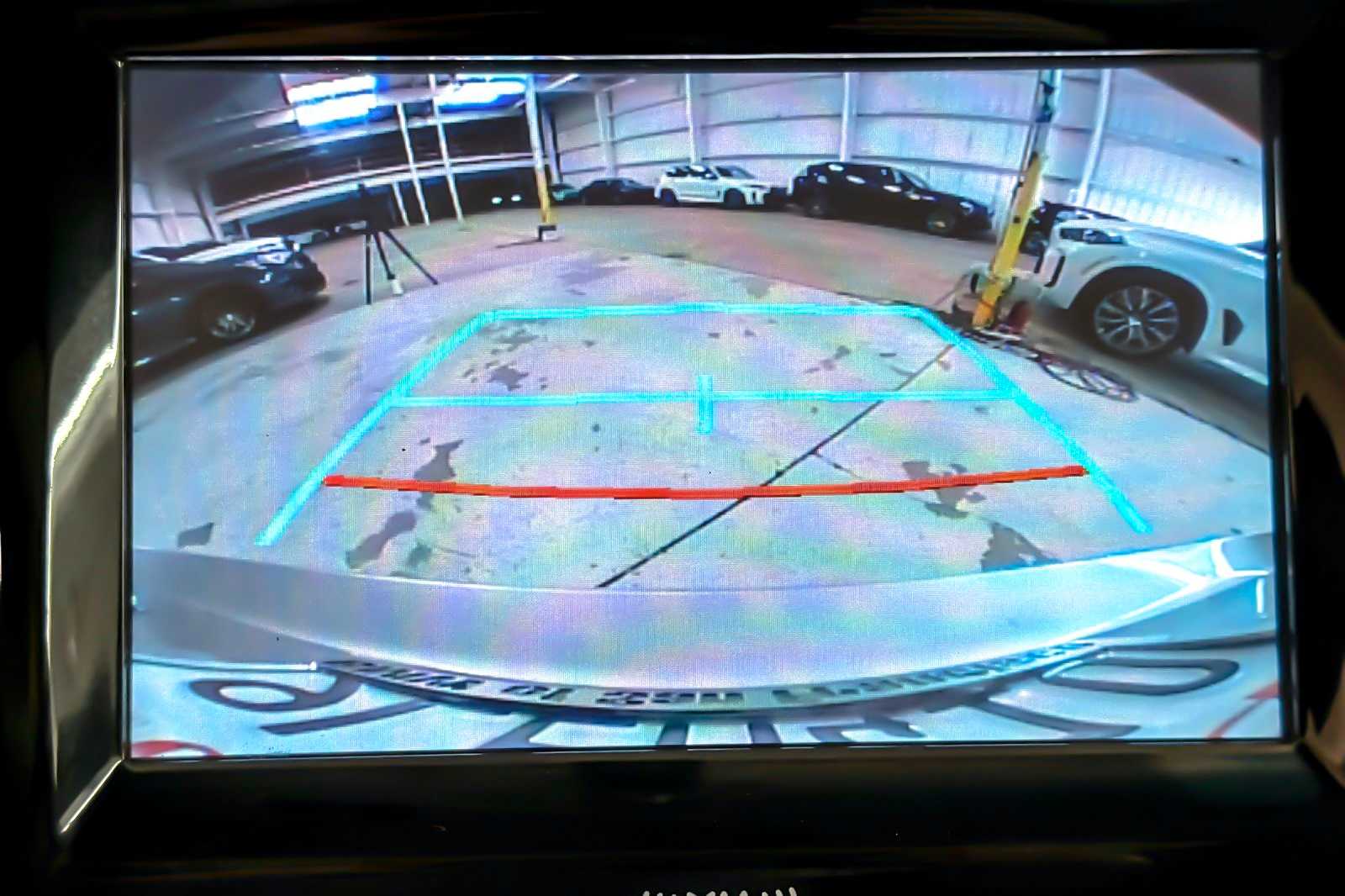 Thumbnail: 2016 Toyota Camry - 18