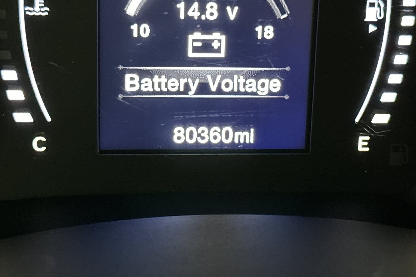 Thumbnail: 2020 Jeep Renegade - 25