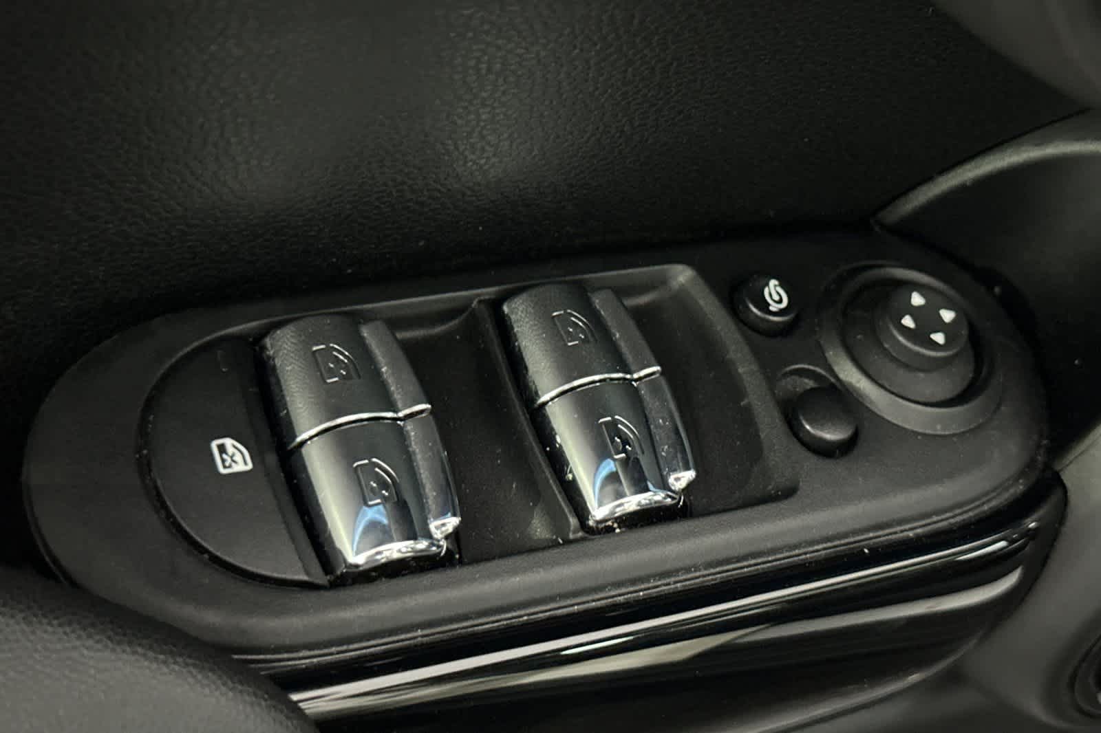 Thumbnail: 2023 MINI Cooper Hardtop - 13