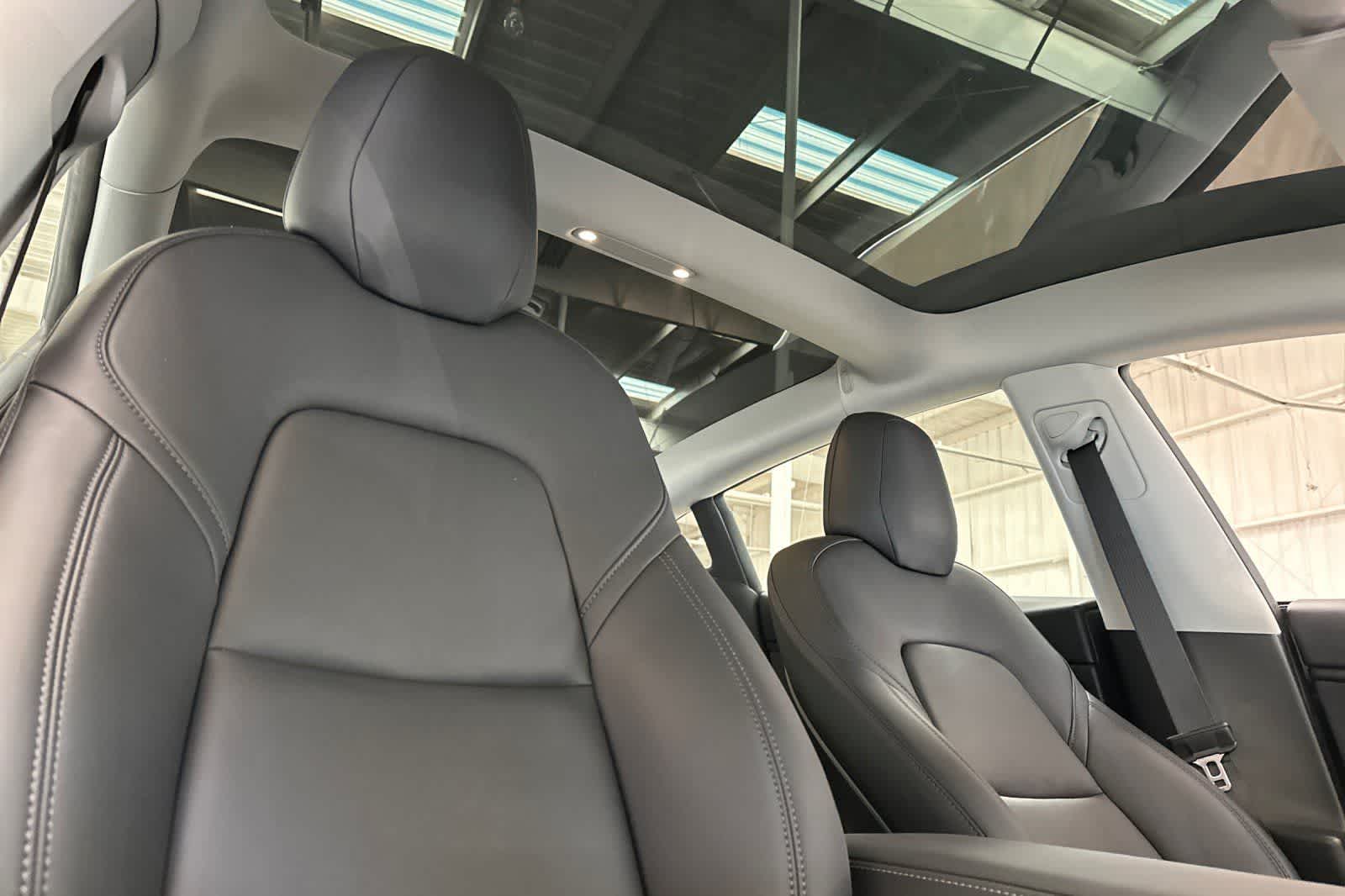 Thumbnail: 2018 Tesla Model 3 - 16