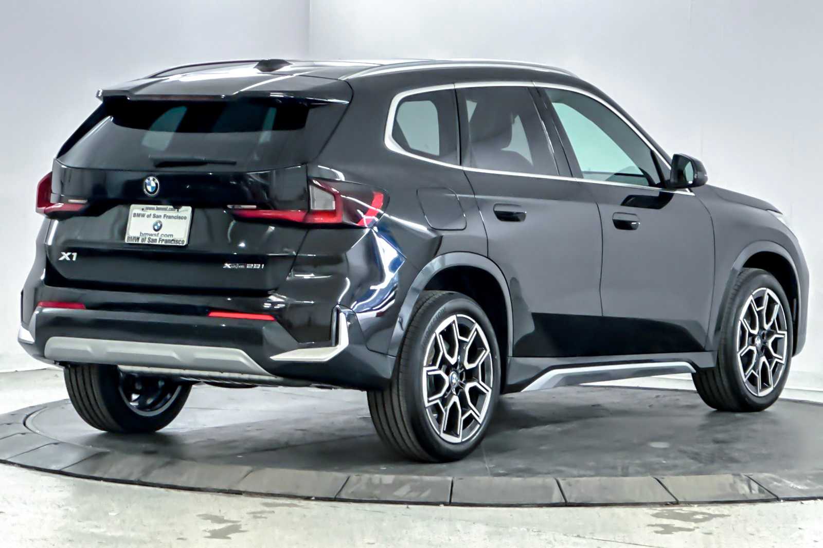 Thumbnail: 2026 BMW X1 - 2