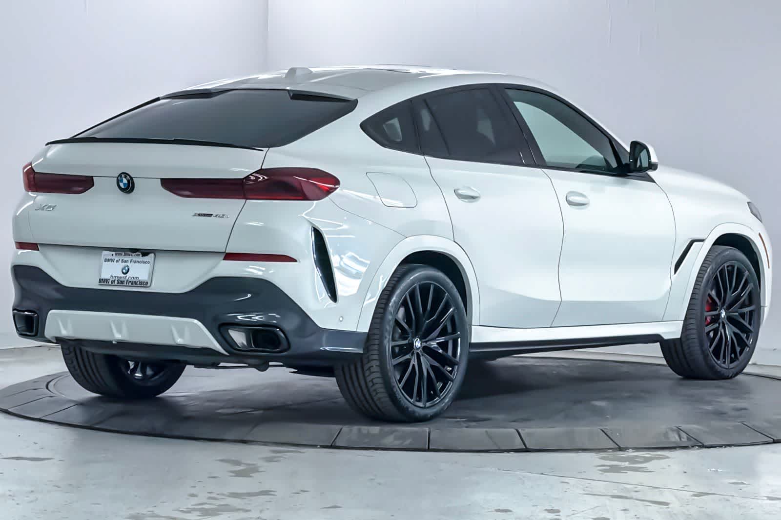 Thumbnail: 2024 BMW X6 - 2