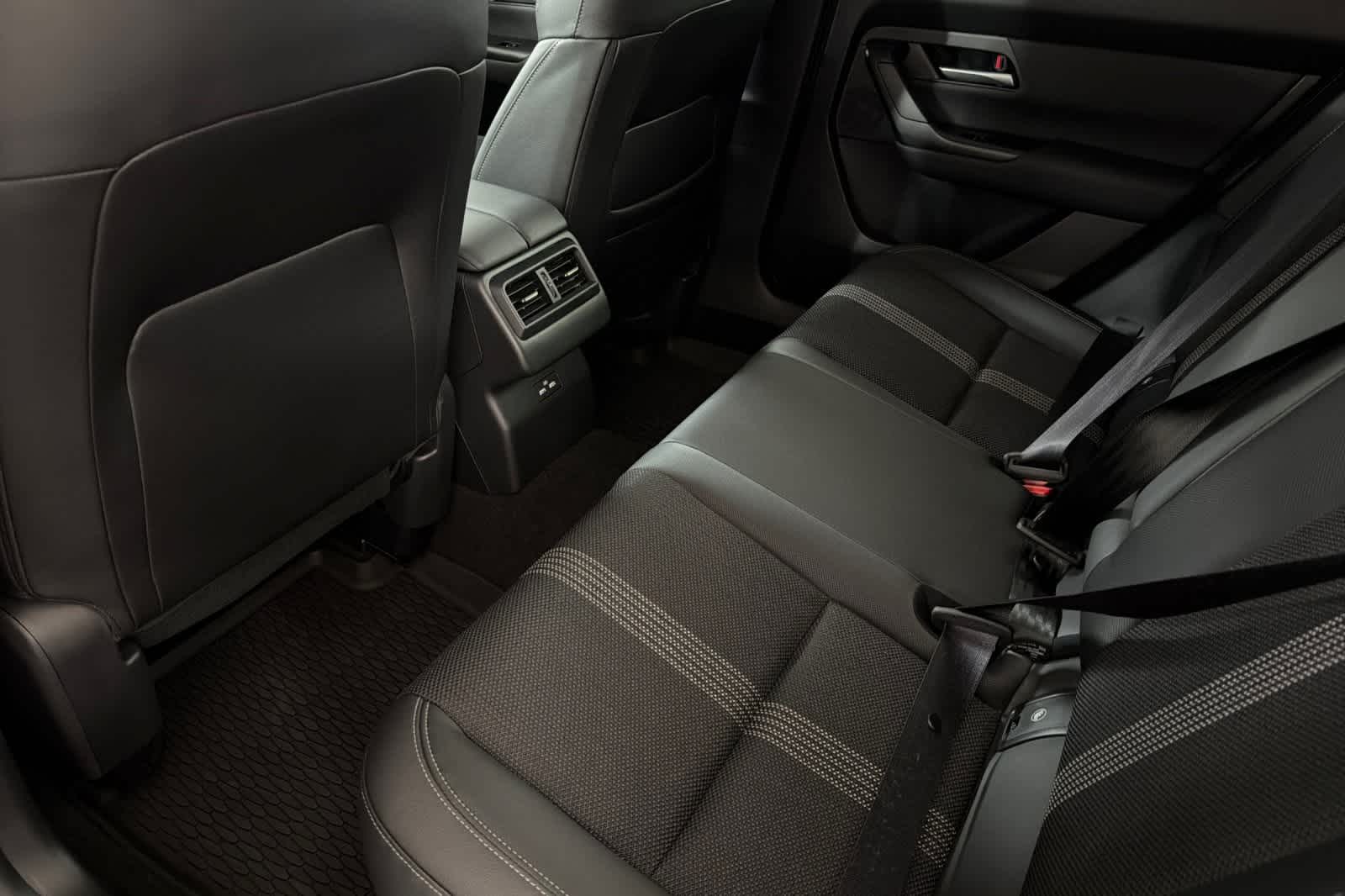 Thumbnail: 2024 Mazda CX-50 - 4