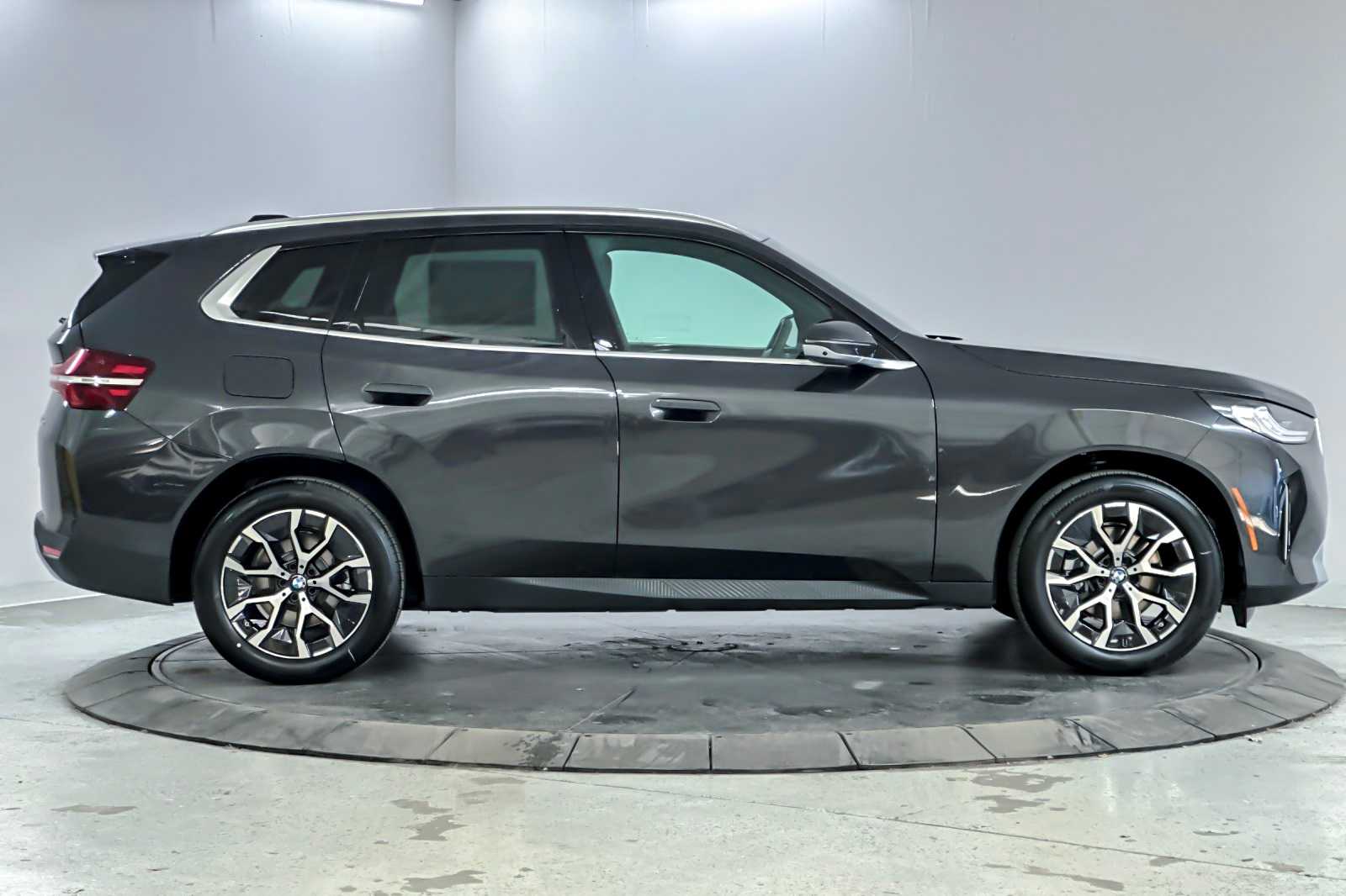 Thumbnail: 2026 BMW X3 - 8