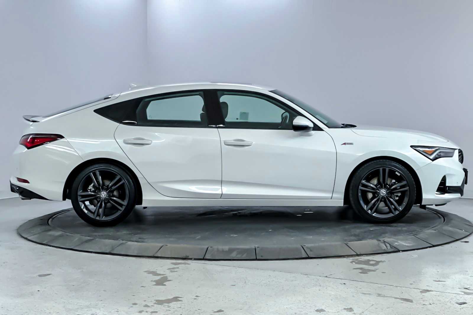 Thumbnail: 2024 Acura Integra - 8