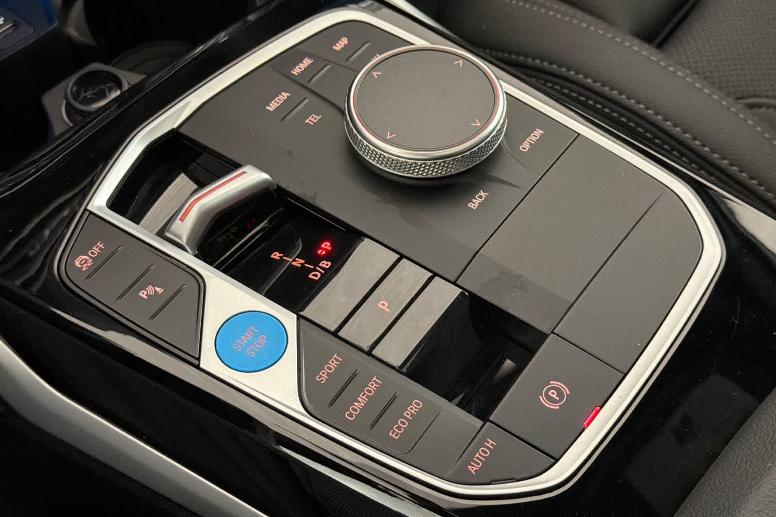 Thumbnail: 2023 BMW i4 - 21