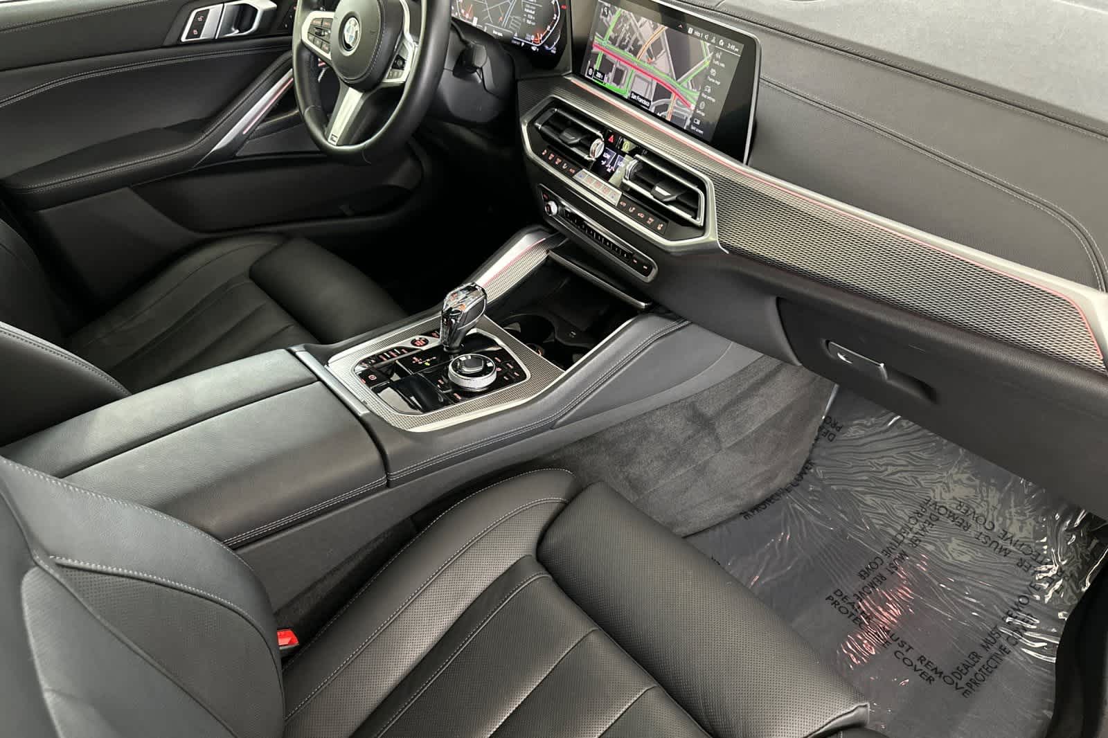 Thumbnail: 2022 BMW X6 - 16
