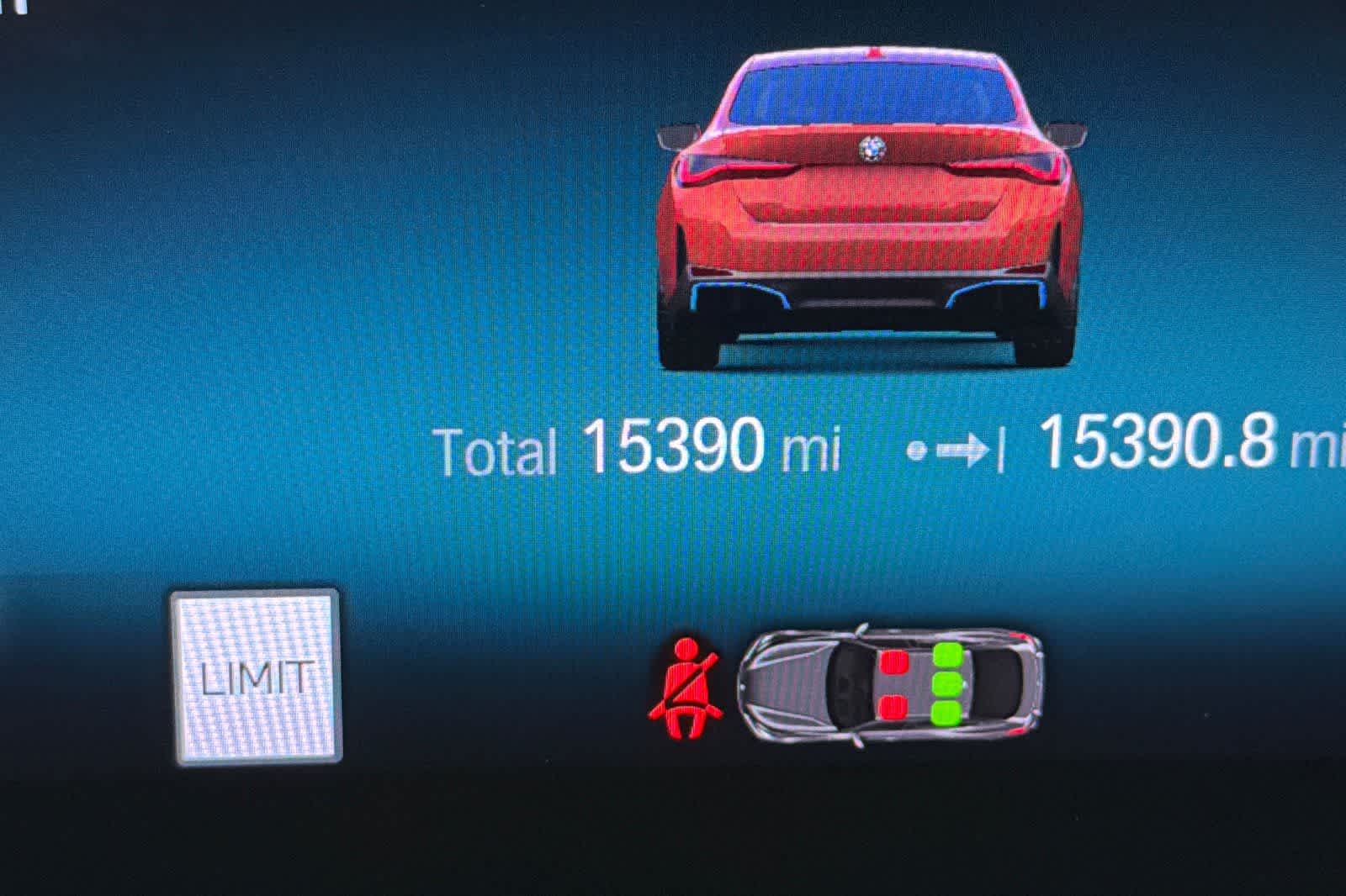 Thumbnail: 2023 BMW i4 - 25