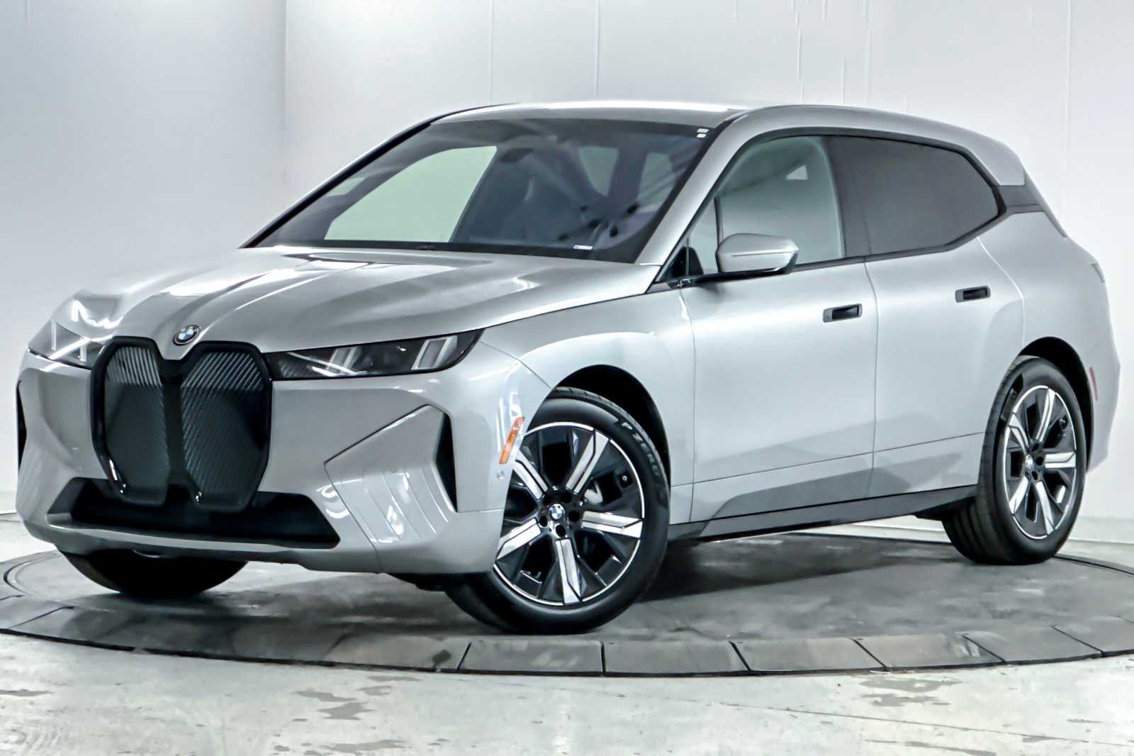 Thumbnail: 2026 BMW iX - 1