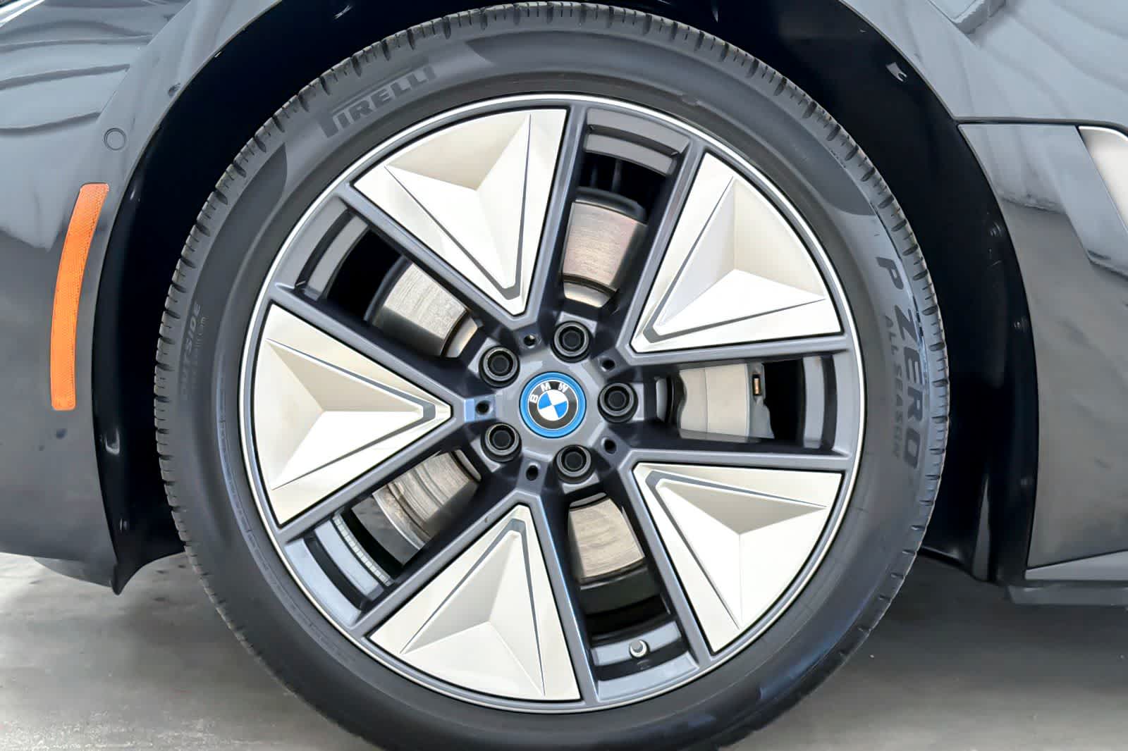 Thumbnail: 2023 BMW i4 - 26